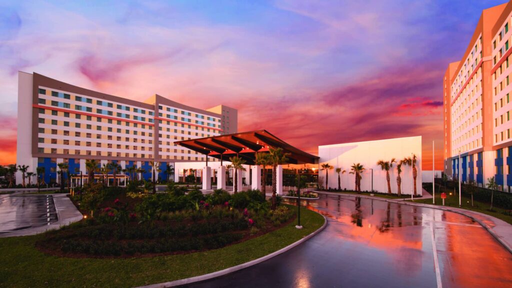 Universal's Endless Summer Resort Dockside Inn and Suite