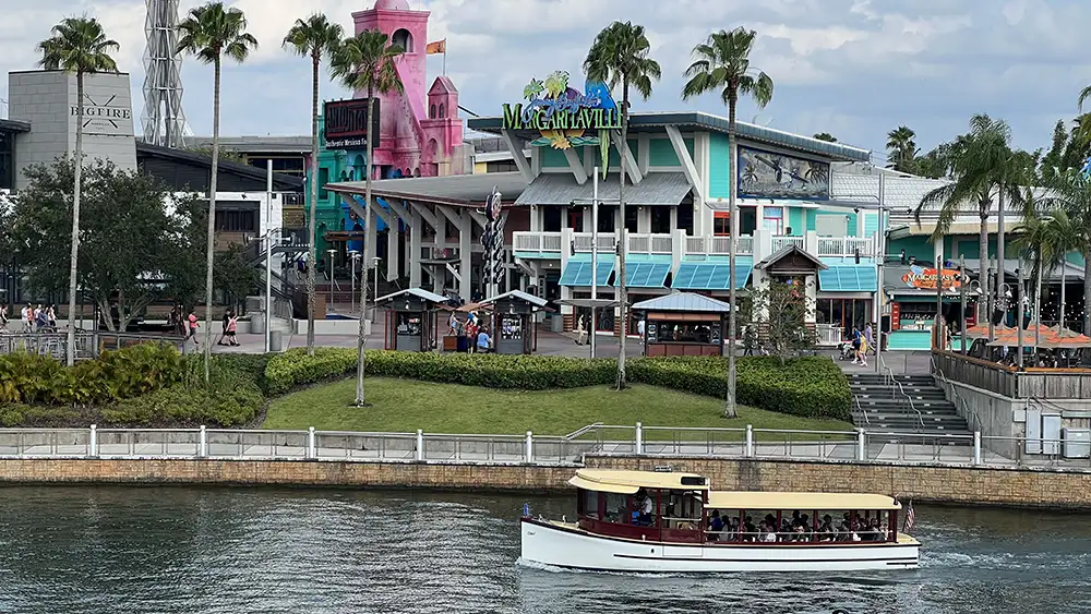Hotel boat launh taking people from hotel to Universal theme parks.