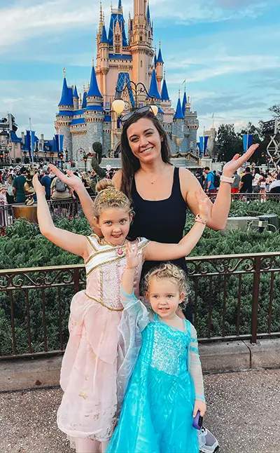 Jess Knowlton and Family at the Magic Kingdom