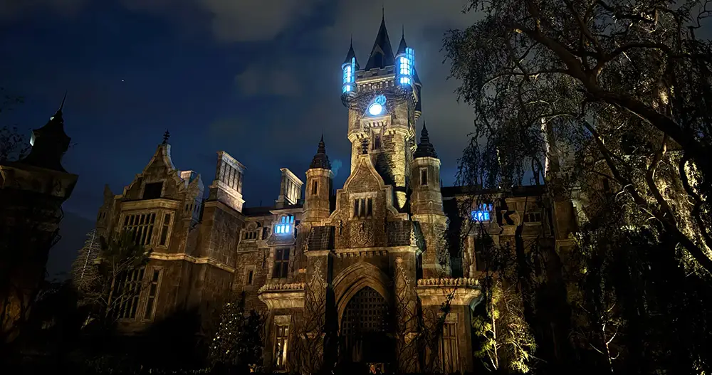Monsters Unchained at Night Dark Universe Epic Universe