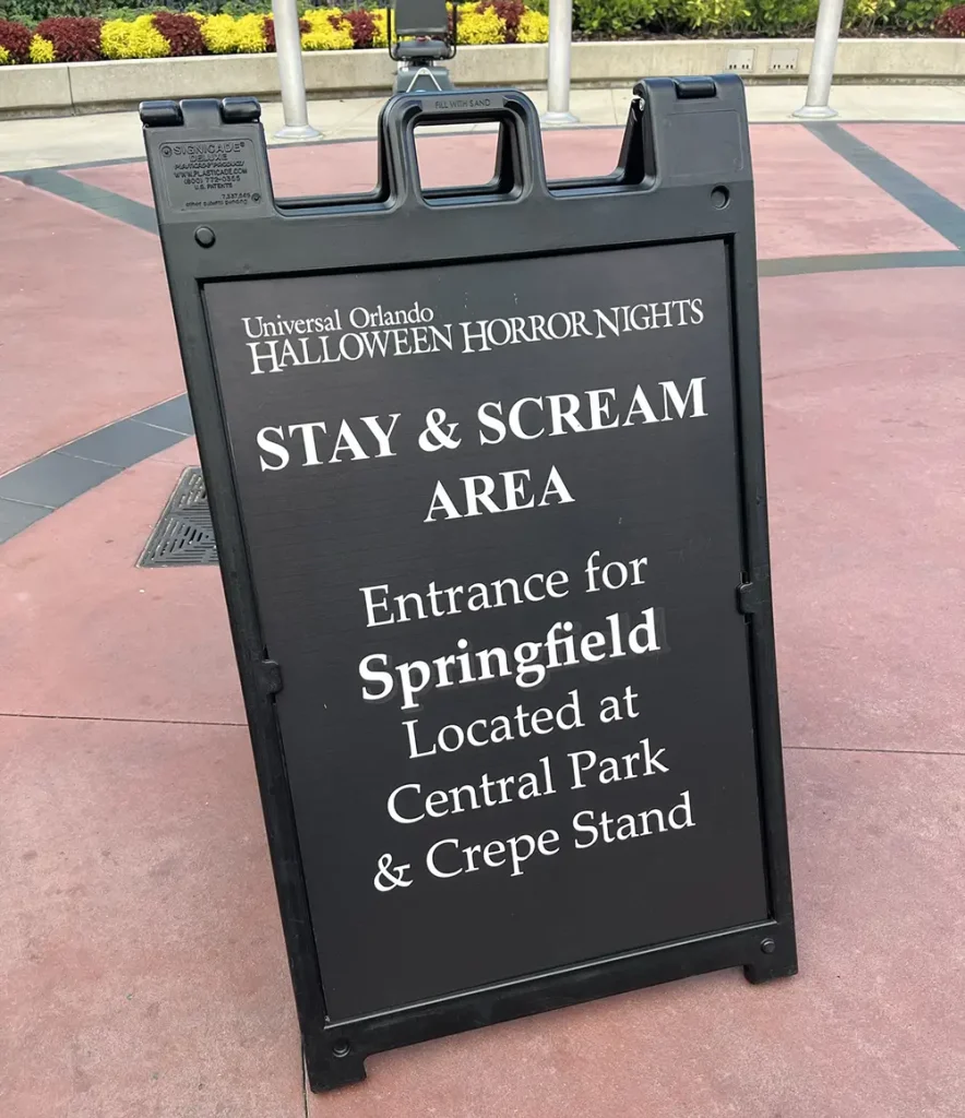 Stay and Scream Sign Universal HHN
