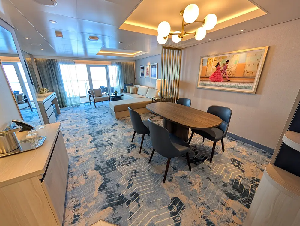 Royal Caribbean Cruise Star of the Seas Suite Dinning Room