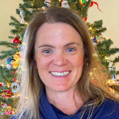 Headshot of Laura Donovan, a travel agent at Favorite Grampy Travels.