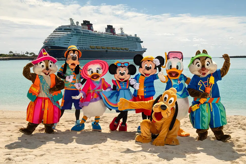 Picture of Characters on the Beach of Castaway Cay, Disney Cruise Line
