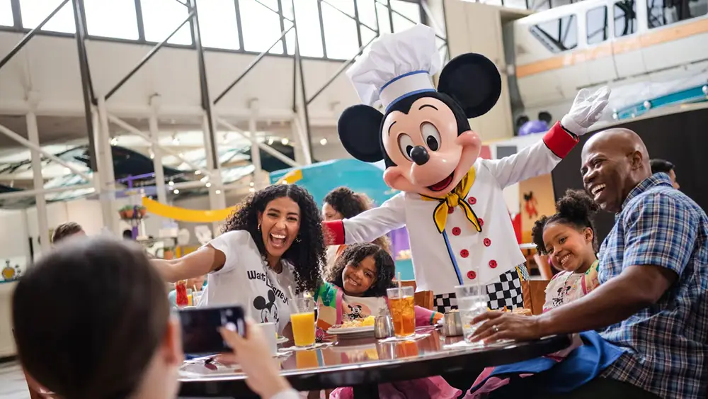 Family Enjoying a Character Dining Meal at Walt Disney World Resort in Orlando Florida 2026 - Favorite Grampy Travels - Favorite Grampy Travels 2026