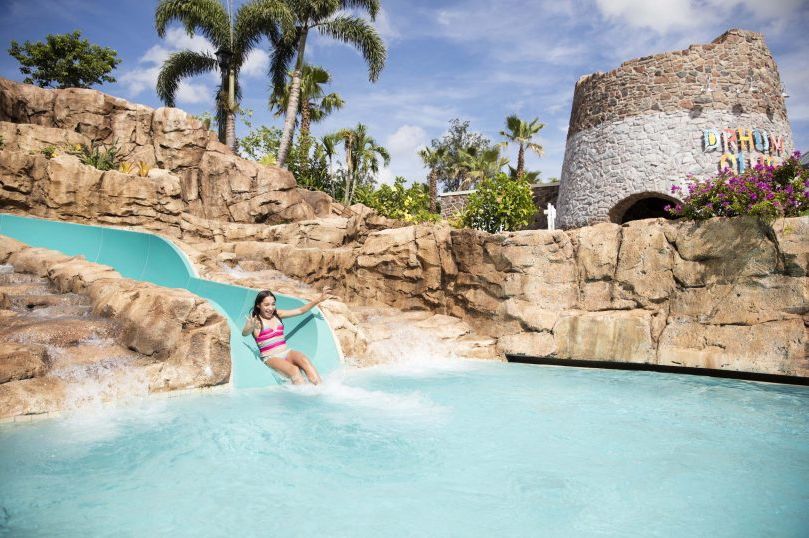 Pool at Loews Royal Pacific Resort, one of the three Universal hotels with free Express Passes